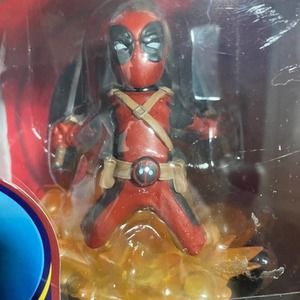 Deadpool Q Fig Loot Crate Figurine New